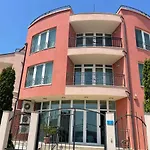 Mia * 索佐波尔