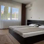 Mia * 索佐波尔
