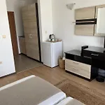 Mia * 索佐波尔
