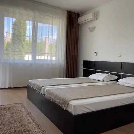 Mia * Sozopol