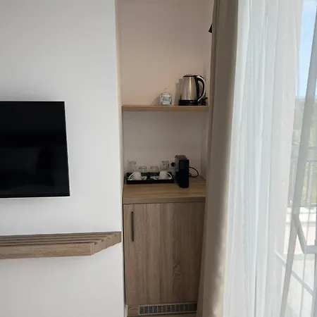 Mia Hotel